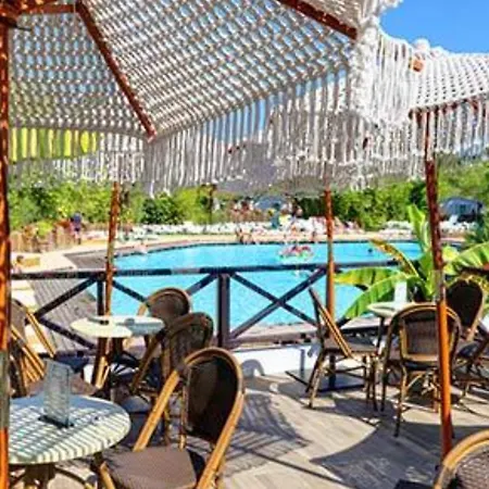 Mobil 6 Pers - Terrasse - Confort - Api-1-52-1615 Campsite Mezos